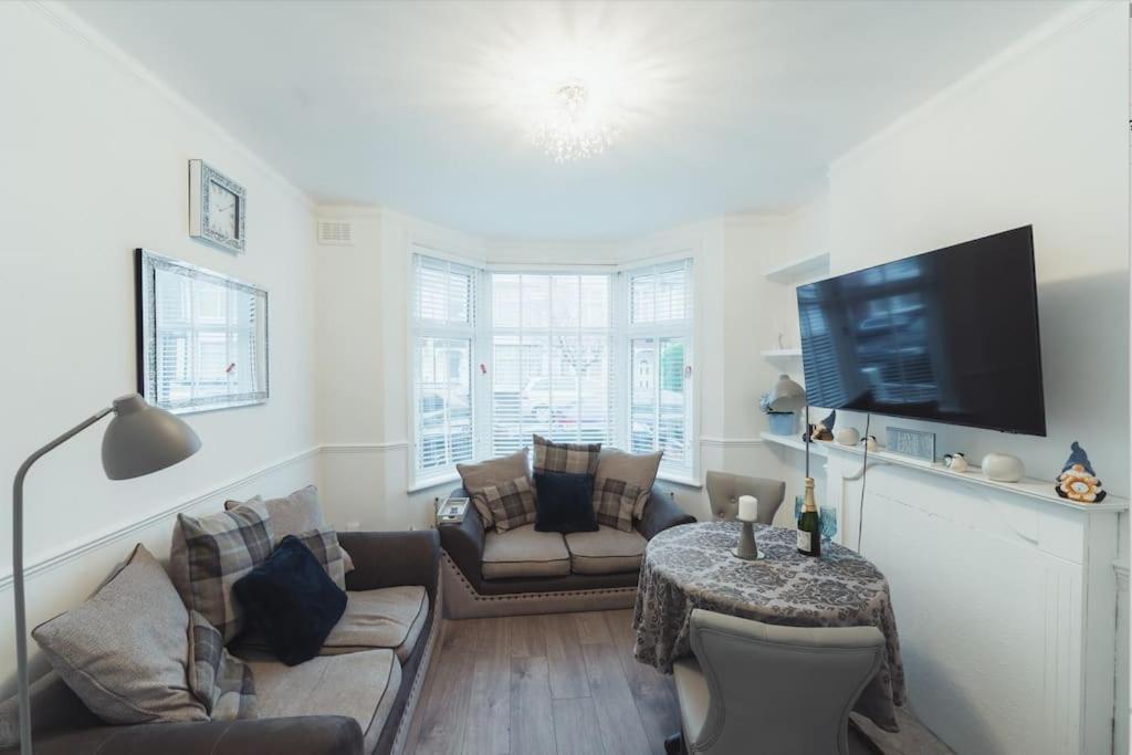 Apartamento 1 Bed - Wifi - Pet Friendly - Harrow Exterior foto