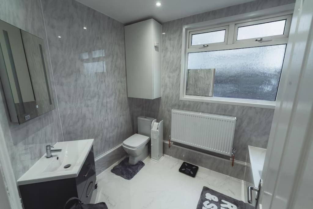 Apartamento 1 Bed - Wifi - Pet Friendly - Harrow Exterior foto